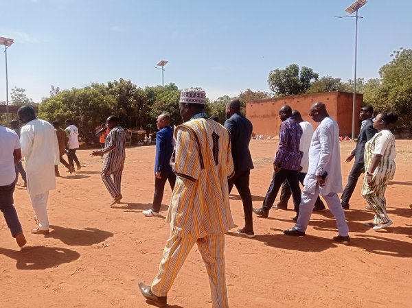  Sub-project for the sanitation of the outlying districts of Ouagadougou: The ADB administrator visits the infrastructures built 