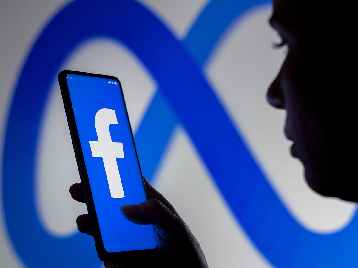  Réseaux sociaux : le ministre guinéen du Budget annonce une plainte contre Facebook 