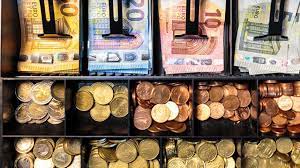  Livre et Euro : les devises européennes souffrent des craintes de récession face aux dollars 