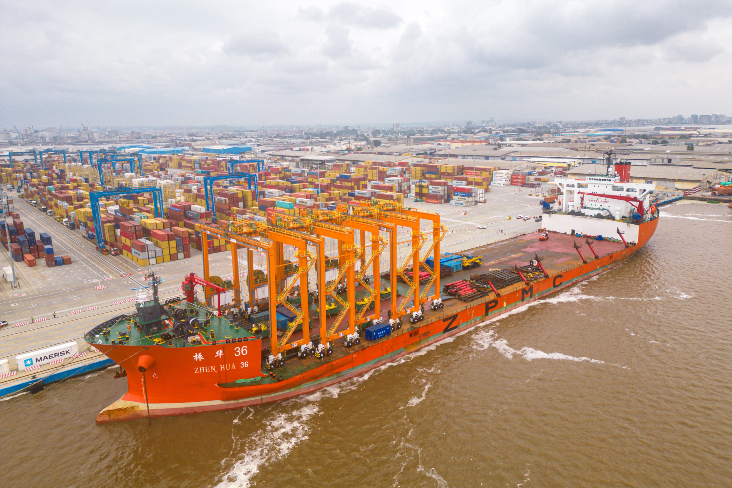  Côte d'Ivoire Terminal: Five new park gates received 