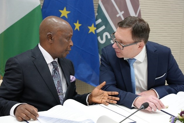  Renforcement de la coopération pour la lutte contre la criminalité organisée : Eurojust et le Nigeria signent un accord 