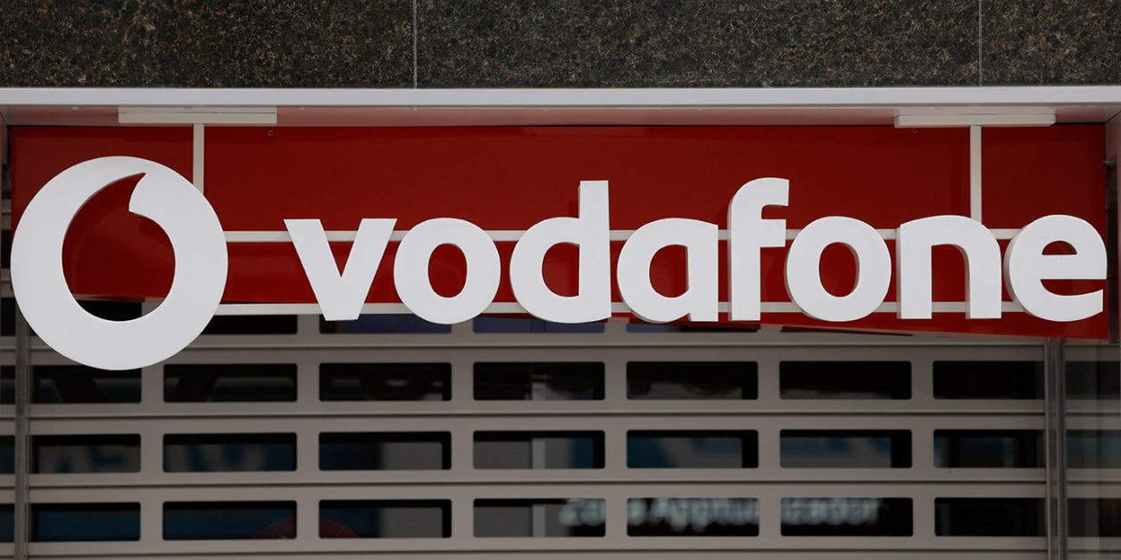  Telecommunications: Vodafone now controlled by Telecel Group 