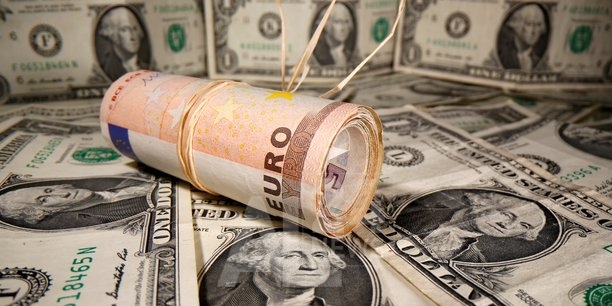  Foreign exchange market: the dollar falls against the other major currencies 